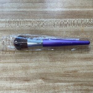 Younique Beachfront Makeup Brush